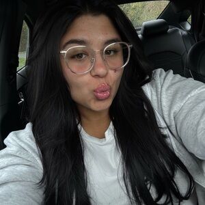 Meet your Posher, Gabby